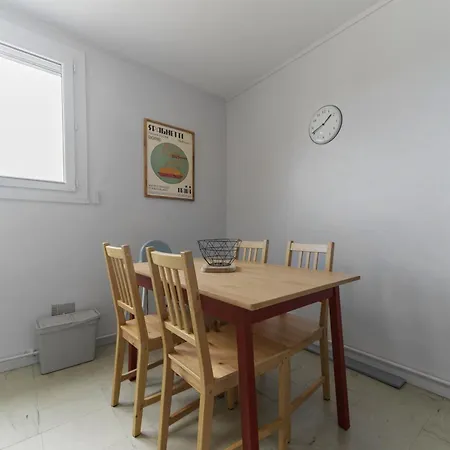 Le Raymond - Proche Du Centre Sportif, Des Rives De L'allier Et Du Centre-ville - Parking *