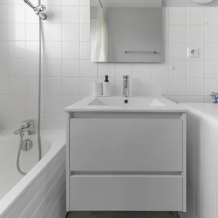 Le Raymond - Proche Du Centre Sportif, Des Rives De L'allier Et Du Centre-ville - Parking Vichy