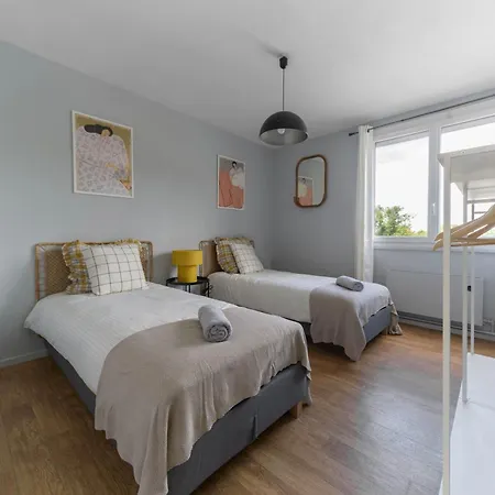 Le Raymond - Proche Du Centre Sportif, Des Rives De L'allier Et Du Centre-ville - Parking Vichy