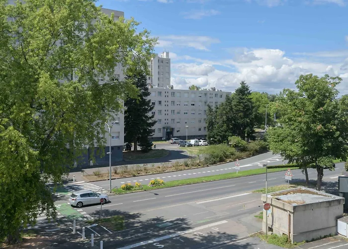 Le Raymond - Proche Du Centre Sportif, Des Rives De L'allier Et Du Centre-ville - Parking * Виши