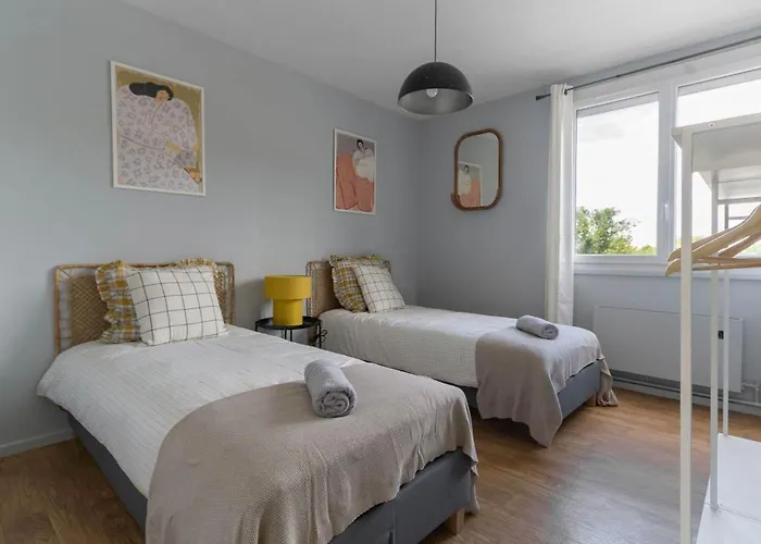 Le Raymond - Proche Du Centre Sportif, Des Rives De L'allier Et Du Centre-ville - Parking Виши